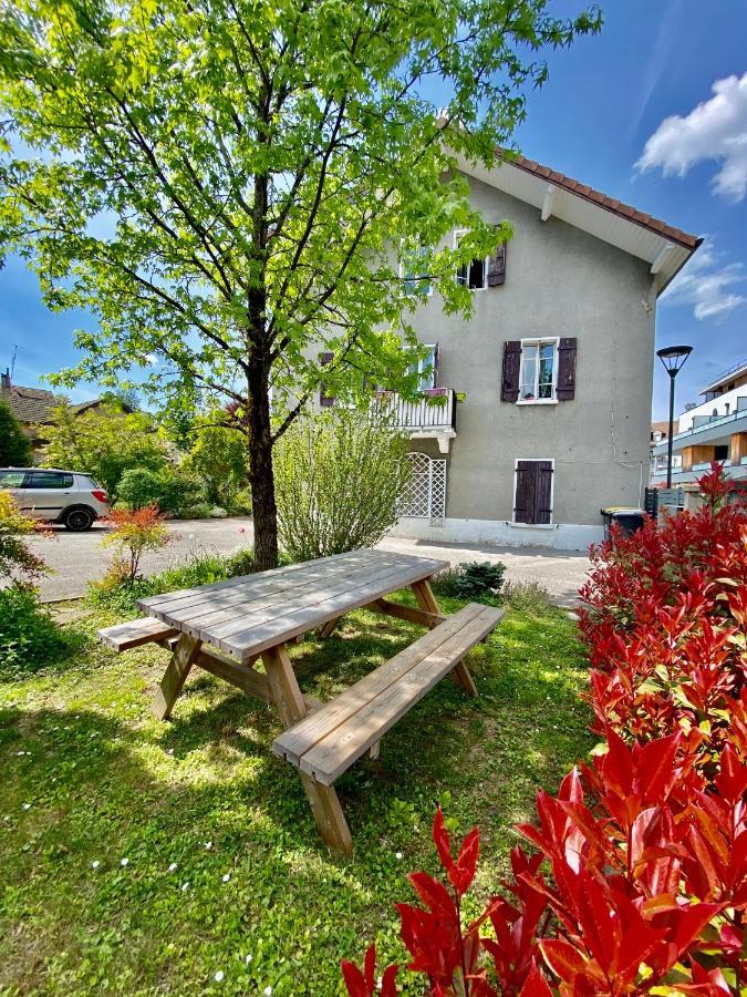Un Peu Plus Pres Des Etoiles Annecy Extérieur photo